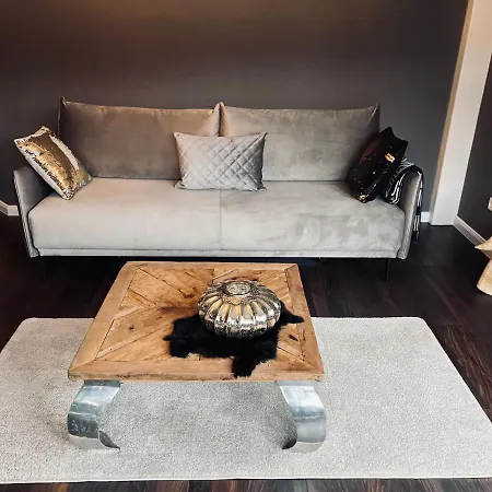 Ring Residenz In Direkt Am Nuerburgring Bed & Breakfast 3*