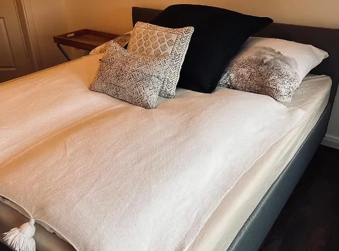 Bed & Breakfast Ring Residenz In Direkt Am Nuerburgring Adenau